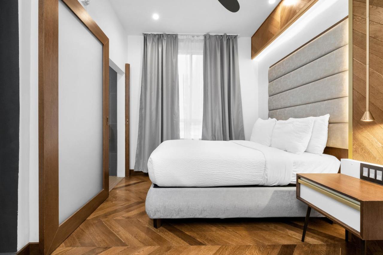 Hotel 32one 3*