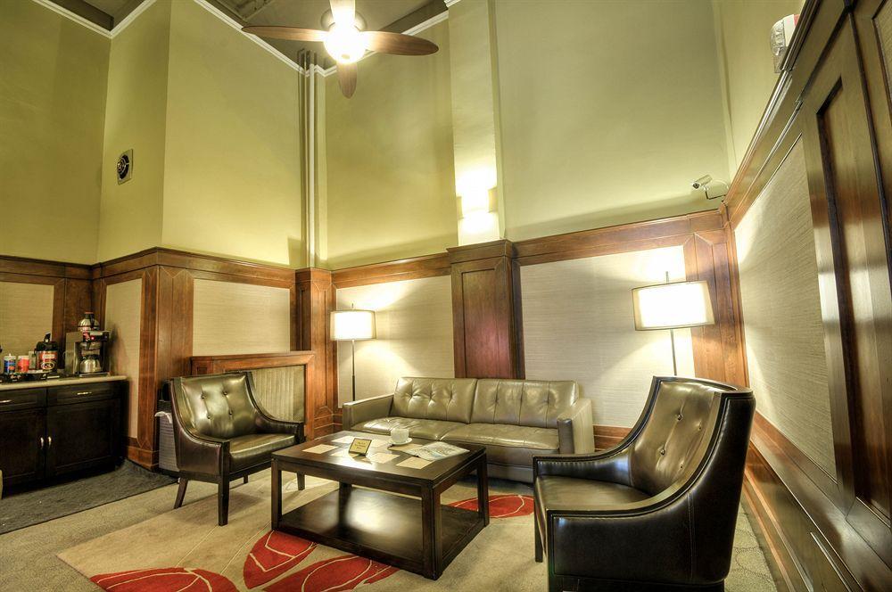 32one Hotel 3*